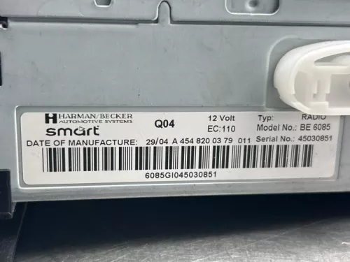 Radio CD Speler-8245989 (22209440)