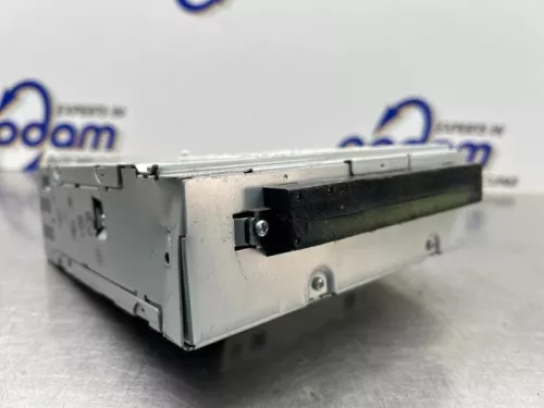 Radio CD Speler-8260013 (22076996)