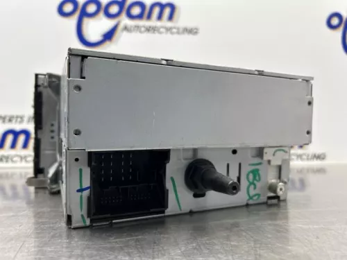 Radio CD Speler-8298563 (22305730)