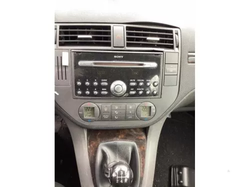 Radio CD Speler-8156196 (21038565)