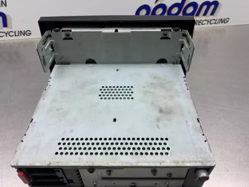 Radio CD Speler-8305516 (22350934)