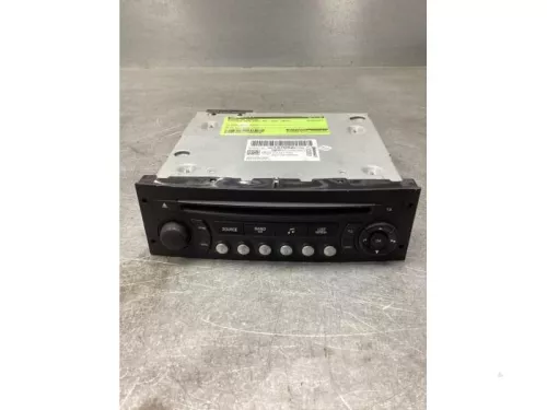 Radio CD Speler-8057360 (21561830)