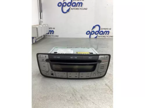 Radio CD Speler-8130910 (20020319)