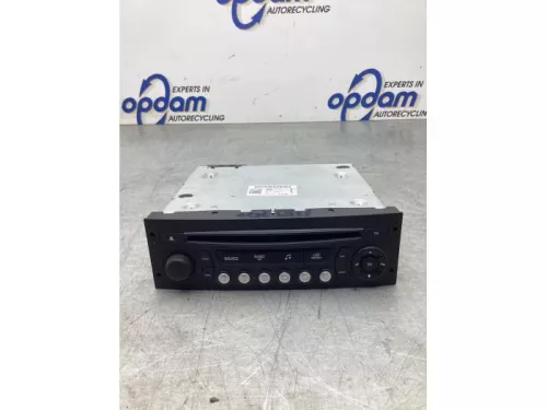 Radio CD Speler-8037708 (21038004)
