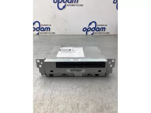 Radio CD Speler-8122800 (20004442)