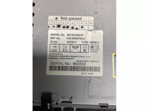Radio CD Speler-8204444 (21764988)