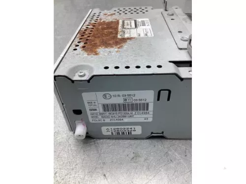 Radio CD Speler-7856708 (20745234)