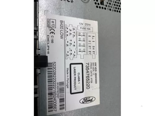 Radio CD Speler-8248220 (21518369)