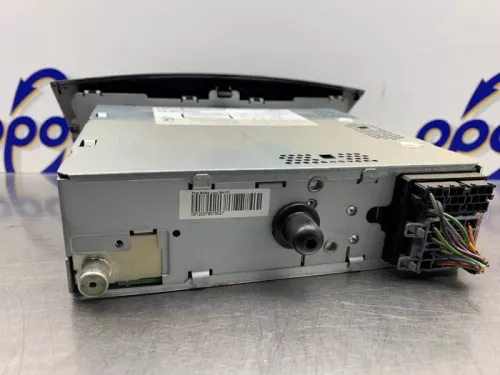 Radio CD Speler-8248220 (21518369)