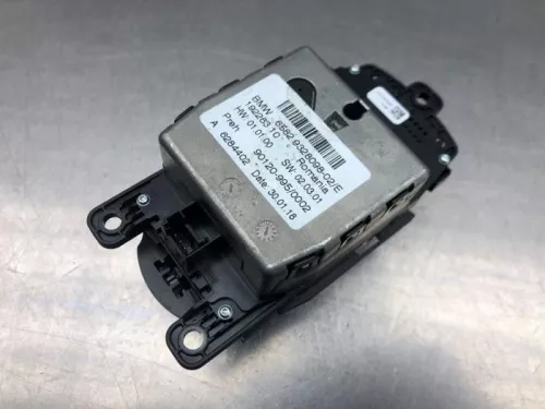 Regelunit Multi Media-8176299 (20554102)