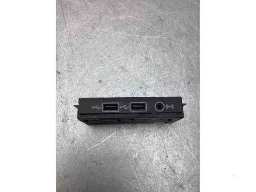 AUX/USB aansluiting-8316524 (22671123)