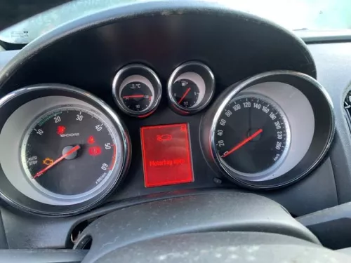 Kilometerteller KM-8236694