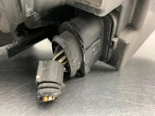 Koplamp links-8314841 (22670994)