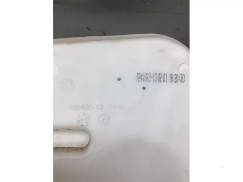 Ruitensproeiertank voor-8175183 (20716729)