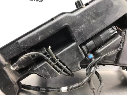 Ruitensproeiertank voor-8081174 (20502493)