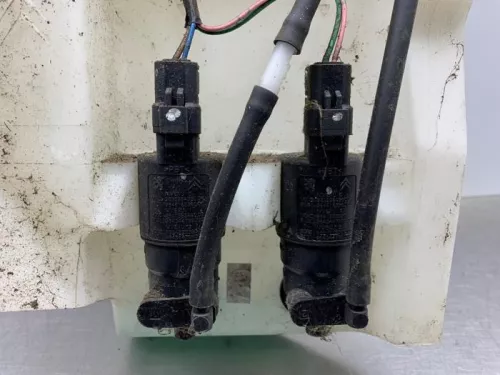 Ruitensproeiertank voor-8275668 (21875220)