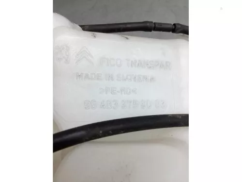 Ruitensproeiertank voor-8136235 (20312168)