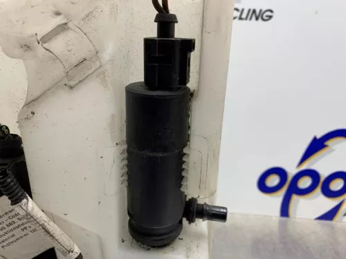 Ruitensproeiertank voor-8292828 (22174193)