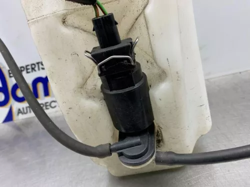 Ruitensproeiertank voor-8224295 (21508634)