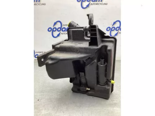 Ruitensproeiertank voor-8179966 (21561969)