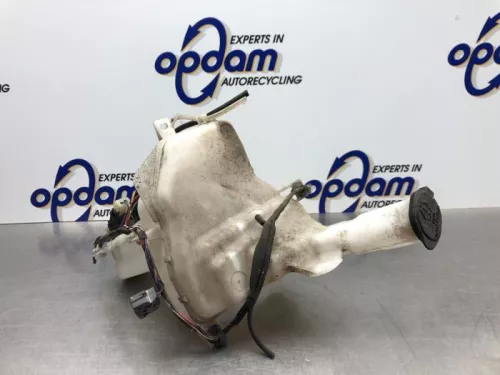 Ruitensproeiertank voor-8151192