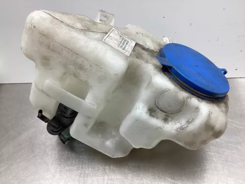 Ruitensproeiertank voor-7715753