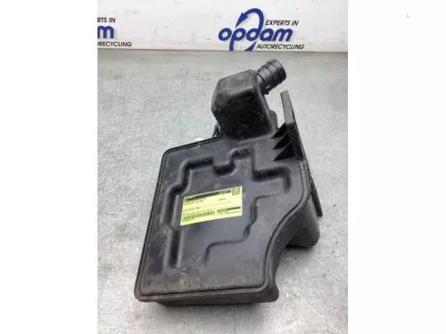 Ruitensproeiertank voor-8259443 (21726908)