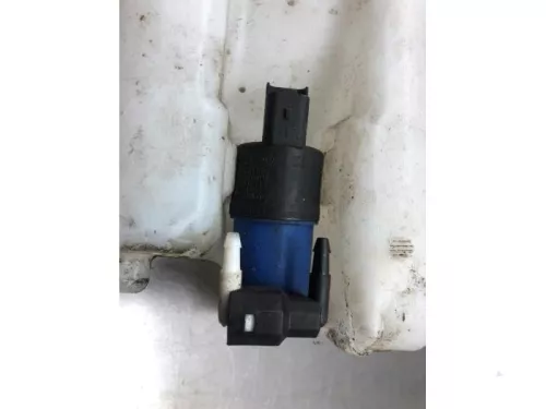 Ruitensproeiertank voor-7729078 (9768776)