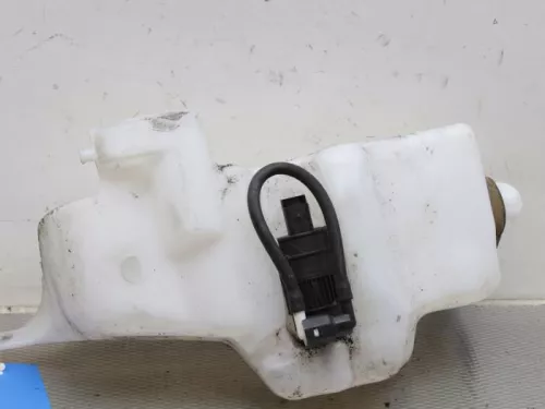 Ruitensproeiertank voor-7589150 (8063252)