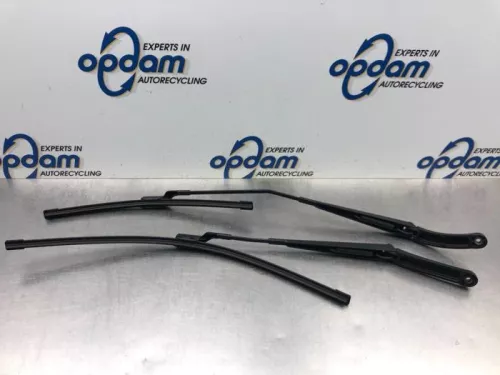 Ruitenwisserarm voor-8039747
