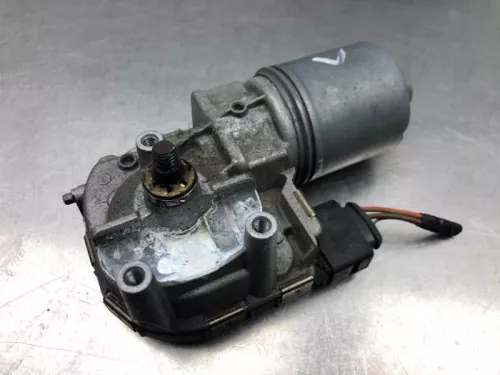 Ruitenwissermotor voor-8203016 (21218695)