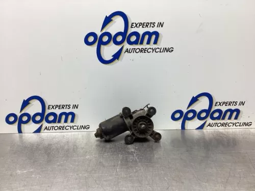 Ruitenwissermotor voor-