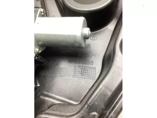 Ruitmechaniek 4Deurs rechts-achter-8277076 (22243828)