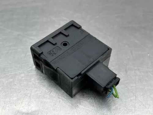 Schakelaar Koplamp Ihv-8304428 (22365825)