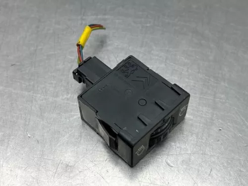 Schakelaar Koplamp Ihv-8151114 (22460800)