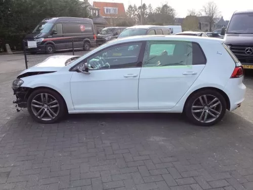 Scherm links-voor-8294791 (22449685)
