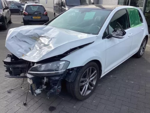 Scherm links-voor-8294791 (22449685)