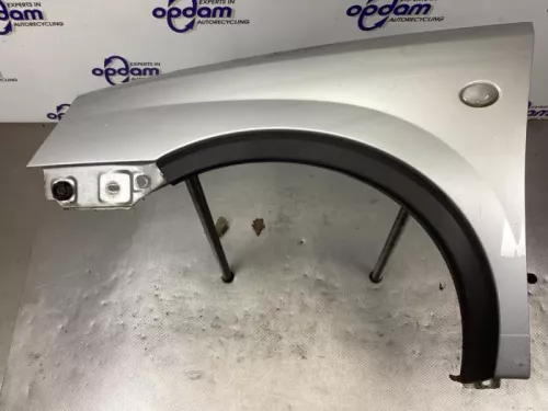 Scherm links-voor-8261903