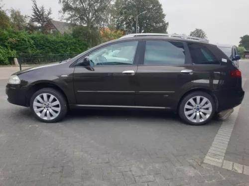 Scherm links-voor-6083789