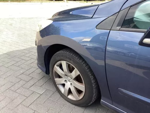 Scherm links-voor-8156779 (20304110)
