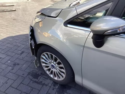 Scherm links-voor-8295328