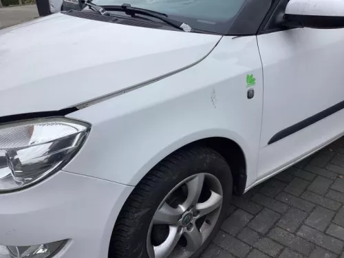 Scherm links-voor-8251817