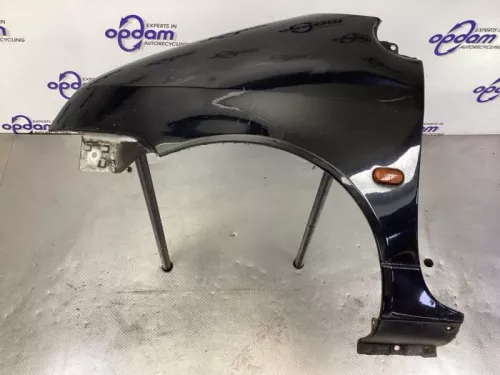 Scherm links-voor-8225607