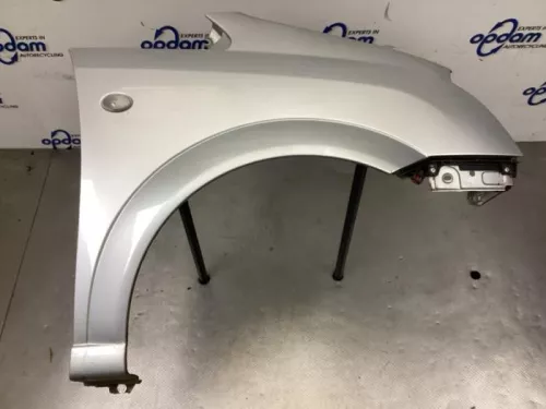 Scherm rechts-voor-8122153