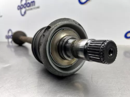 Aandrijfas rechts-achter-8301318