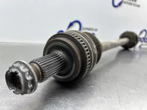 Aandrijfas rechts-achter-8186260