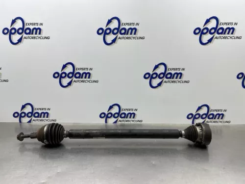 Aandrijfas rechts-voor Volkswagen 5q0407272b myf