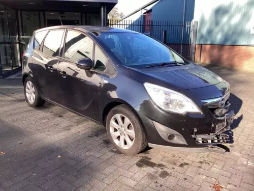 Aandrijfas rechts-voor-8247799 (22514560)