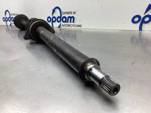 Aandrijfas rechts-voor Mercedes a1683702272 722700