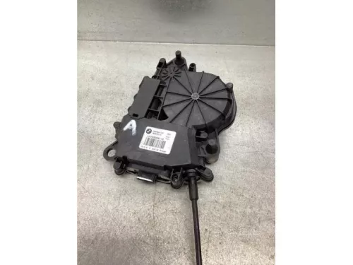 Sluithulpmotor achterklep-7474316 (18931019)
